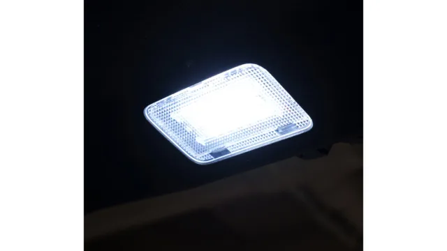 クラフトワークス RAV4 60系専用 LED増設ラゲッジランプ｜税込5680円より