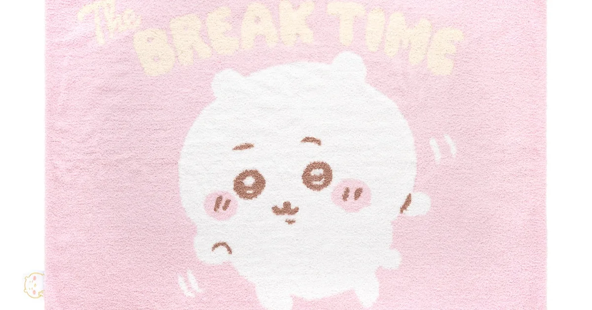 ちいかわのあったかもこもこブランケット。ピンク地にThe BREAK TIME