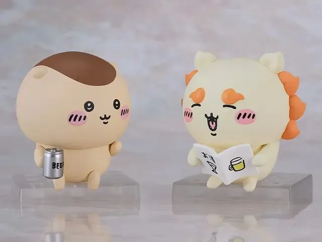 ねんどろいど ちいかわ くりまんじゅうとシーサーを並べたところ