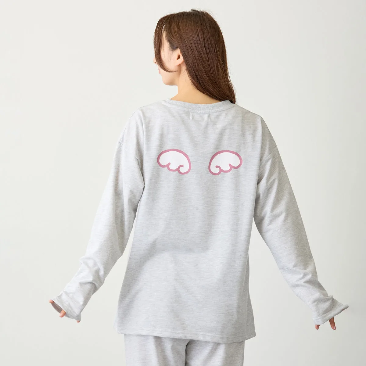 ANGEL モクグレーの背中。天使の羽のプリント