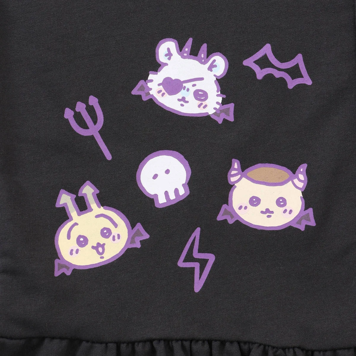 DEVIL スミクロのパンツの裾のプリント。悪魔になったキャラの顔、ドクロ、稲妻
