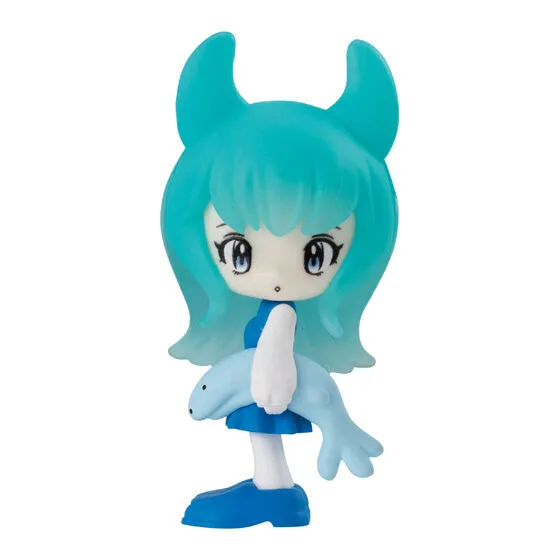 かえちゃんふぃぎゅあ みどり。青緑の髪にツノ、白い生きものを抱える